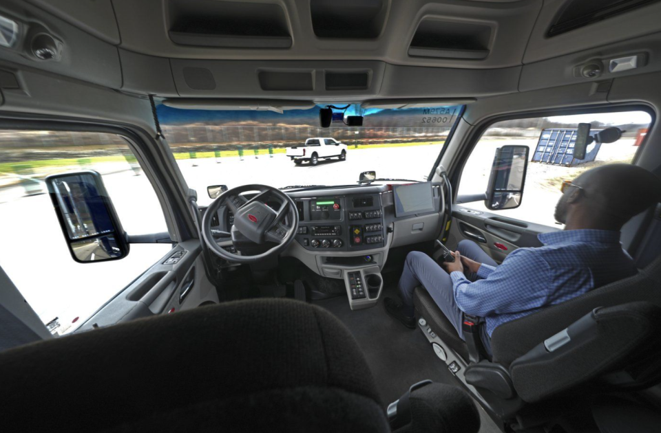 Self-driving truck
