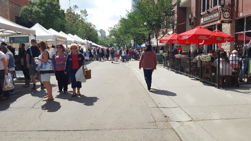 The Edmonton Downtown Farmers' Market on Aug. 5, 2017. (Karyn Mulcahy/CTV News Edmonton)