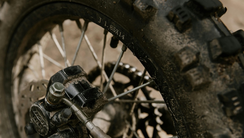 Dirt bike. (Source: cottonbro studio/Pexels)