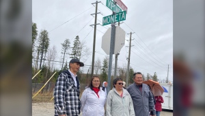 Bernadette Sutherland Way has been added to the Vipond Road and Moneta Avenue intersection sign in Timmins. (Lydia Chubak/CTV News)