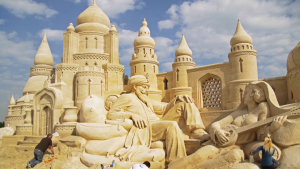 Damon Langlois was hired to travel to Kuwait and design the biggest sand castle park ever made. 