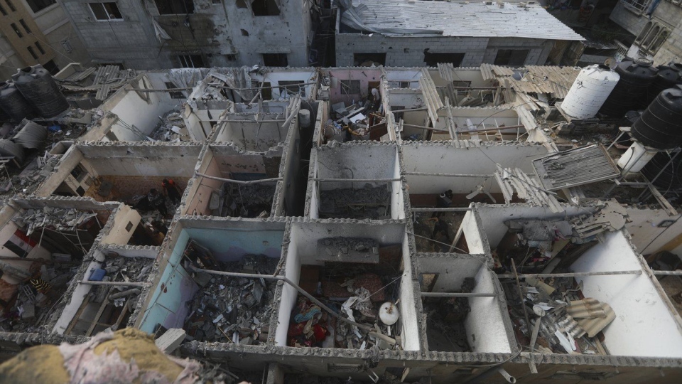 Israeli strike on residential building in Rafah