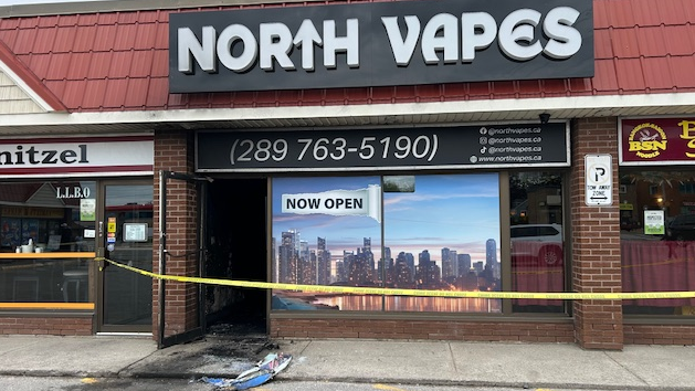 Emergency crews responded to reports of flames and smoke in the front area of North Vapes on Holland Street in Bradford Ont., on May, 10, 2024. (CTVNews/Mike Lang)