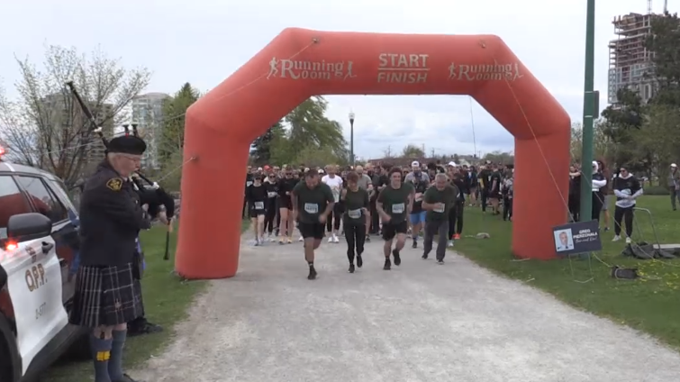 Family, friends, colleagues take part in the Greg Pierzchala memorial run in Barrie, Ont, on Saturday May 11, 2024 (CTV News Steve Mansbridge). 