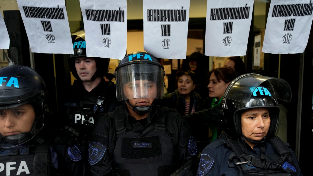 Argentine Police government layoffs