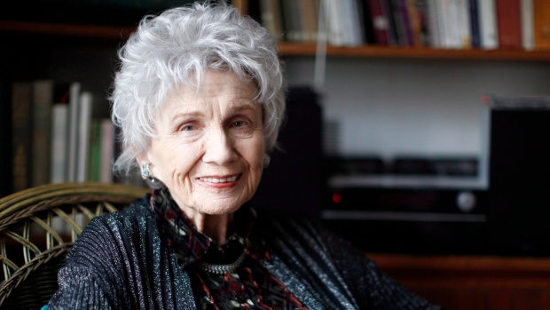 Canadian author Alice Munro is photographed at her daughter Sheila's home during an interview in Victoria, B.C. Tuesday December 10, 2013. (Chad Hipolito / The Canadian Press)