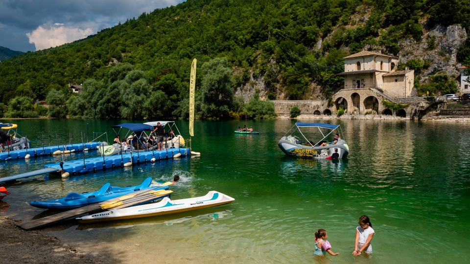 Secret Italian Lakes: Scanno
