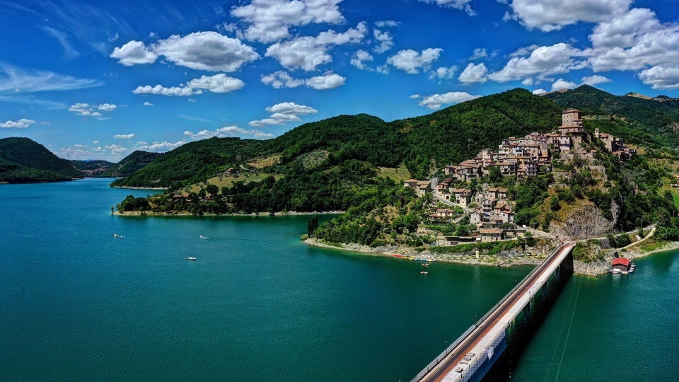 Secret Italian Lakes: Turano