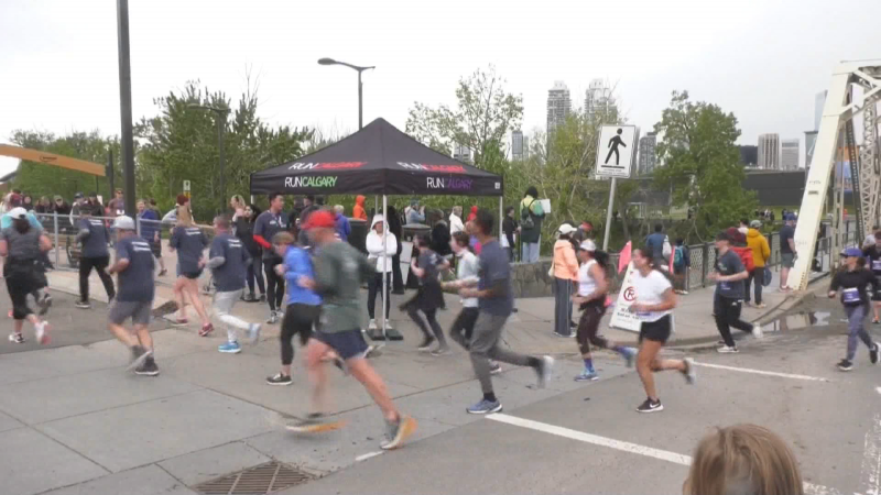 Runners take to the streets of Calgary