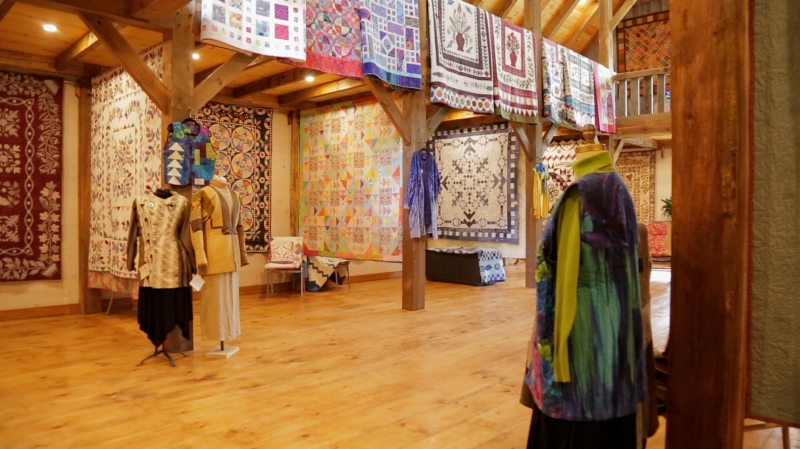 KingRoss Quilts and Fibre Arts was designed specifically to hang quilts on the walls so they can be seen as art.