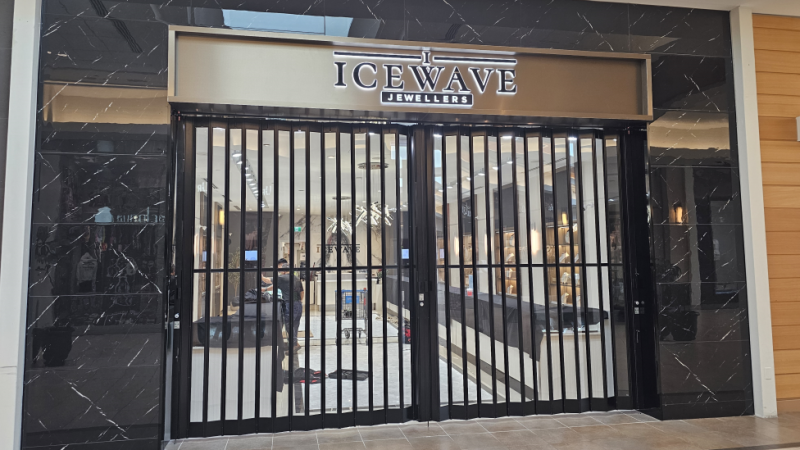 The IceWave Jewellers store at Fairview Park Mall in Kitchener, Ont. the day after it was targeted by thieves. (Submitted)