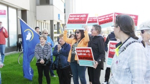 Sault Ste. Marie and North Bay joined the Ontario Health Coalition’s protest against health care privatizations and hospital closures. Demonstrations were held at Queen’s Park, Ottawa, and other Ontario cities. (Mike McDonald/CTV News)