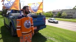 Oilers fans show off themed vehicles