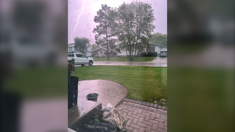 Lightning in Manitoba on June 2, 2024. (Source: Stephanie Laxdal)