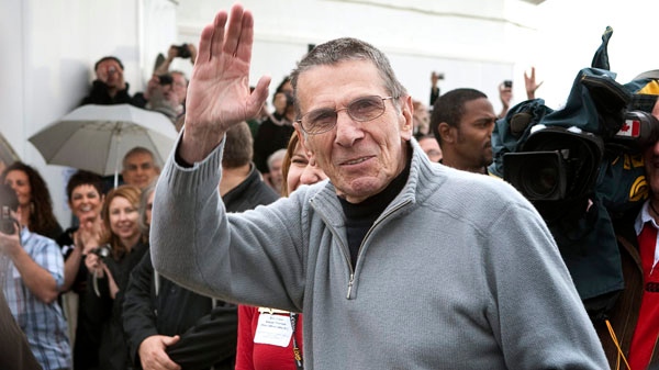 Leonard Nimoy, who played Spock in the original Star Trek series, waves to his fans after arriving at a ceremony naming Vulcan, Alta., the 'Official Star Trek Capital of Canada' in Vulcan, Friday, April 23, 2010. (Jeff McIntosh / THE CANADIAN PRESS)