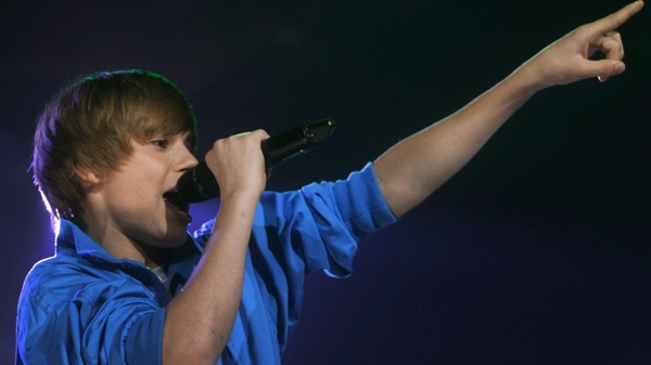 Justin Bieber performs at the Juno Awards Sunday, April 18, 2010 in St. John's, N.L.. (Mike Dembeck / THE CANADIAN PRESS)  