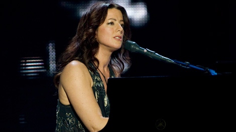 Sarah Mclachlan performs at the Canadian Olympic Hall of Fame gala in Montreal, Friday, April 23, 2010. (CP/Graham Hughes)