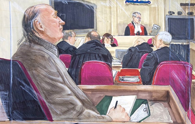 An artist's drawing of accused serial killer Robert Pickton, left, listening to the judge charge the jury at BC Supreme Court in New Westminster, Friday, Nov. 30, 2007. (Felicity Don / THE CANADIAN PRESS)
