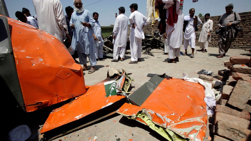 pakistan, air force, plane, crash,