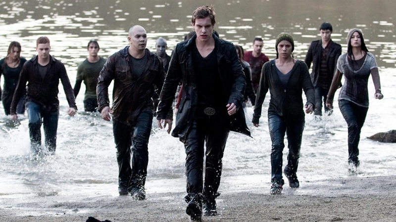 Xavier Samuel as Riley and the rest of VIctoria's army in Summit Entertainment's 'The Twilight Saga: Eclipse'