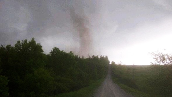 A suspected funnel cloud is seen after it formed in Clarington, Ont., Tuesday, May 22, 2012. (MyNews.CTV.ca / Mark Rutherford)