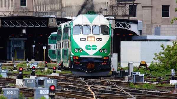 A GO Train moves out of Union Station in Toronto. (Tom Podolec  / CTV News)