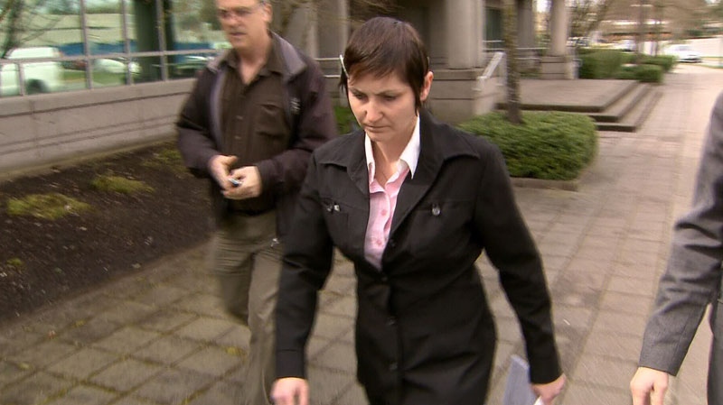 Natasha Warren heads into Surrey provincial court on Friday, July 13, 2012, prior to entering a guilty plea in the crash that killed Kassandra Kaulius in Surrey last year. (CTV)