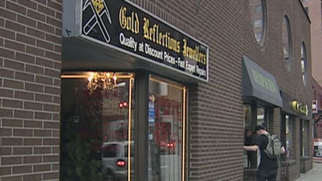 Ottawa police raided the Gold Reflections pawn shop on Dalhousie Street, Tuesday, Aug. 3, 2010.