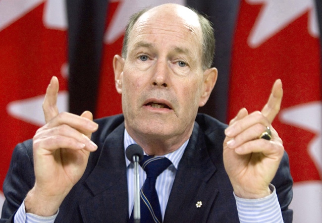 Bank of Canada Governor David Dodge responds to reporters questions at a news conference in Ottawa on Thursday, Jan. 24, 2008. (Tom Hanson / THE CANADIAN PRESS) 
