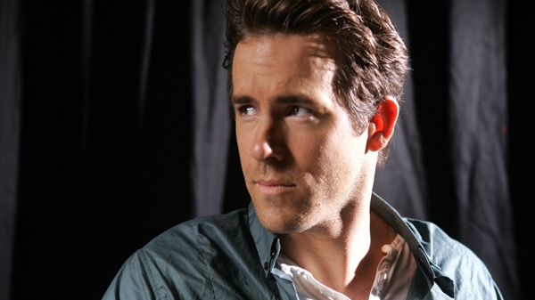 Actor Ryan Reynolds poses for a portrait to promote the film "Buried" at the Toronto International Film Festival, Tuesday, Sept. 14, 2010, in Toronto. (AP Photo/Carlo Allegri)