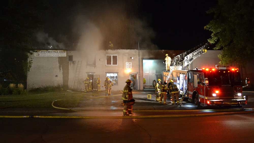 Systemes Paul Davis on Jean-Grou St. was damaged by a fire on Saturday (Cosmo Santamaria / CTV Montr
