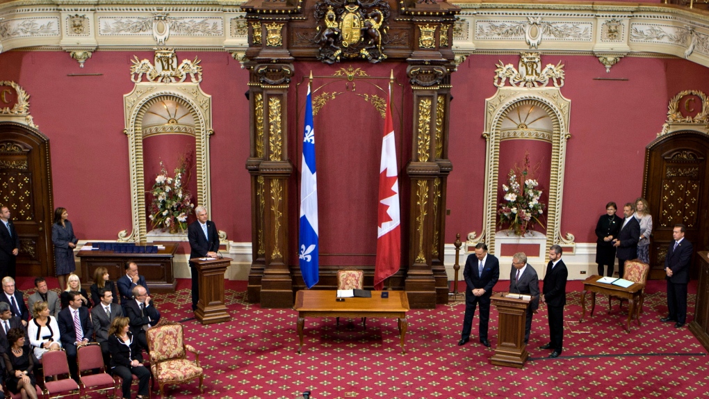 Canadian flag returns to legislature in Quebec City