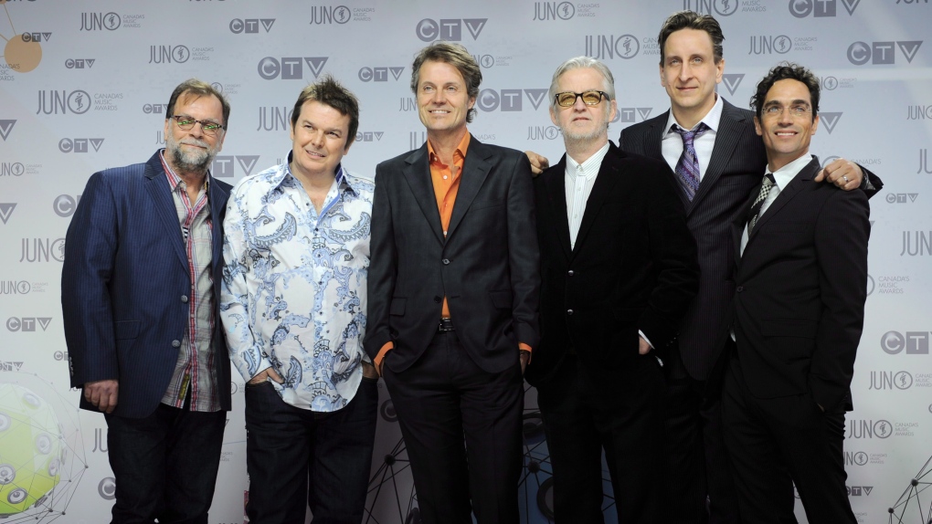 Blue Rodeo poses on the Juno Red Carpet