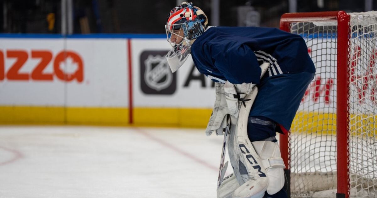 Calix Rivard Cambridge goalie makes NHL debut in Toronto