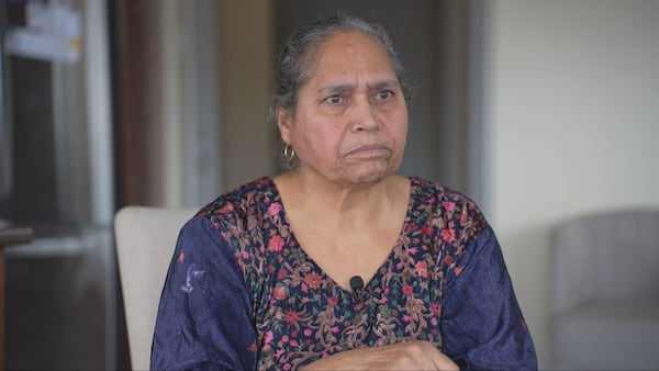 Woman says jewellery was stolen from her while out for a walk in broad daylight