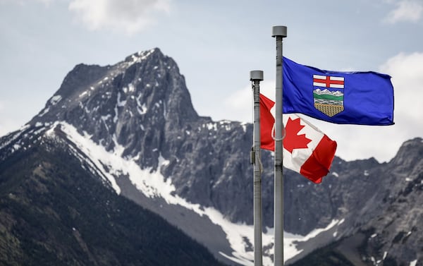 Most Albertans would vote to stay in Canada, Angus Reid survey finds