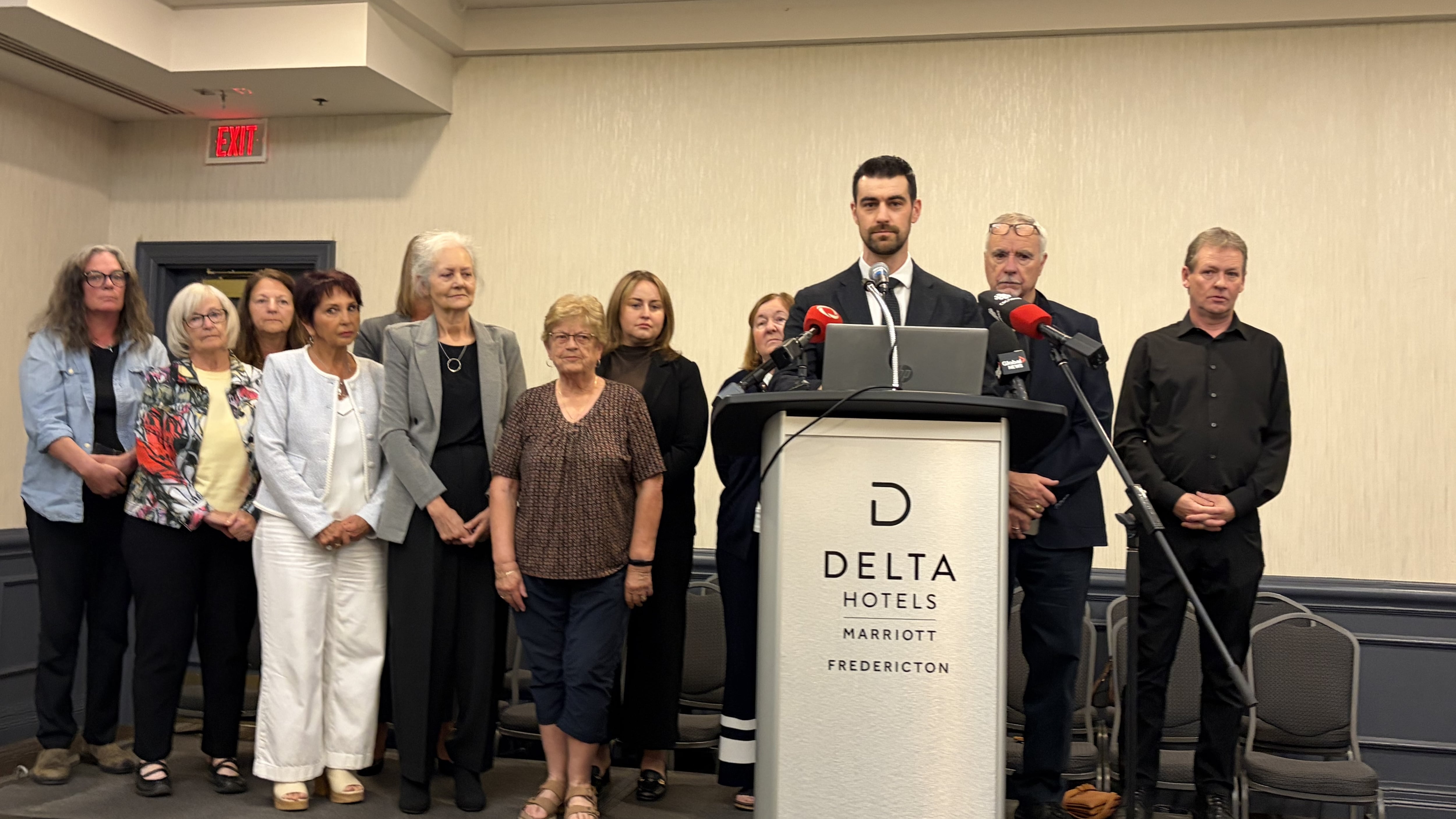 New Brunswick nursing homes call for increased hours of care