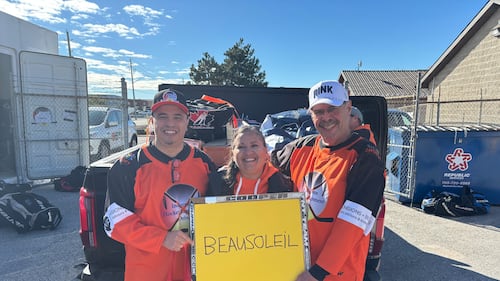 Indigenous youth gearing up in their hockey best, thanks to Barrie, Ont. man’s generosity