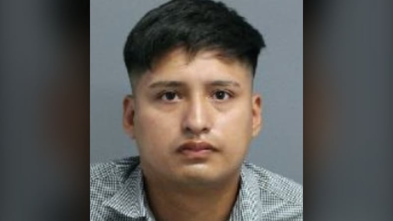 Police search for Scarborough stabbing and home invasion suspect who allegedly cut off ankle bracelet