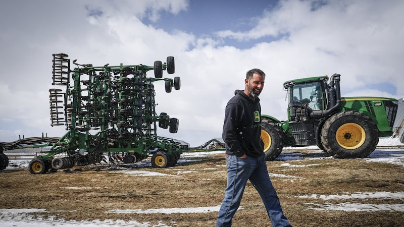 'I live in Vegas': Canadian ag producers take gamble with high fuel, fertilizer costs