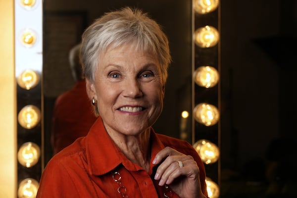 Singer Anne Murray weighs in on Halifax’s potholes