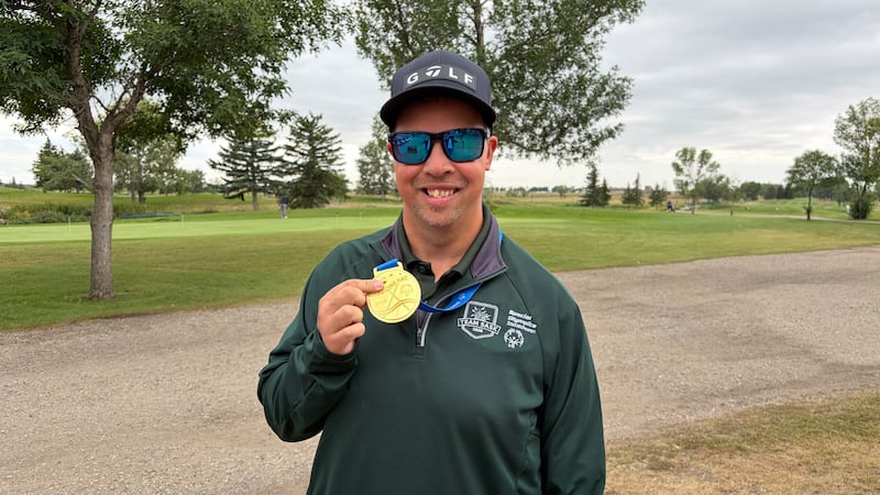 ‘It’s been insane’: Regina’s Taylor Carter basks in praise after viral golf shot