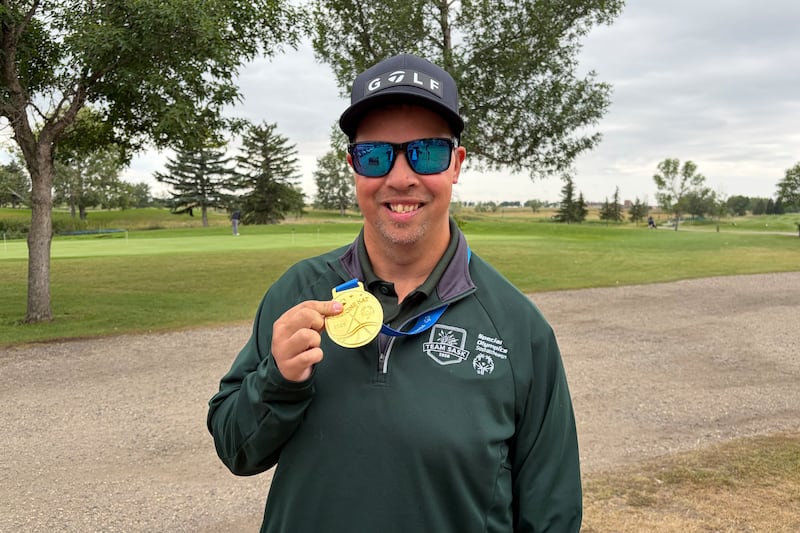 ‘It’s been insane’: Regina’s Taylor Carter basks in praise after viral golf shot
