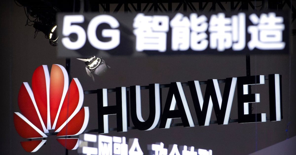 Huawei Technologies aus China steht in New York vor Gericht wegen ...
