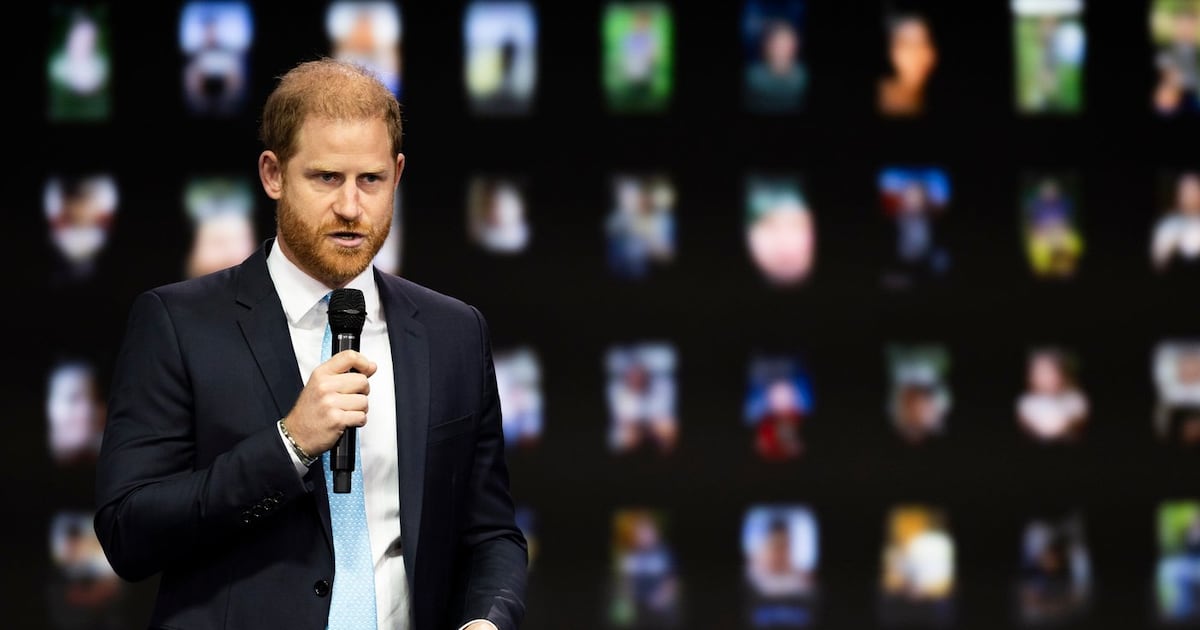 Prince Harry says he wants to reconcile with family