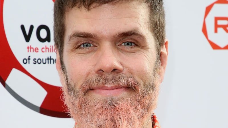 Gossip blogger Perez Hilton appeared to harm himself on a livestream. His audience called the police