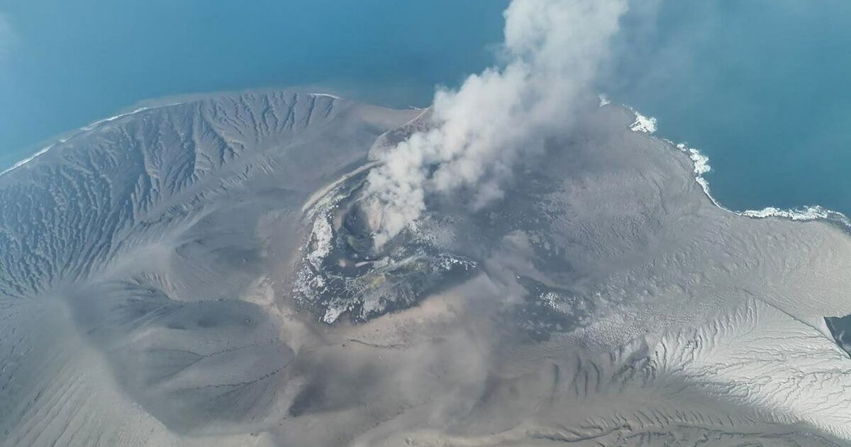Indonesia cancels flights at Jakarta airport and others as Anak Krakatau ...