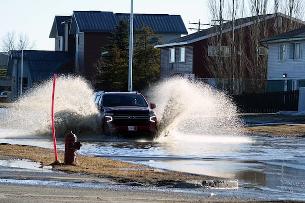 Rapid melt leading to localized flooding warning in Thompson