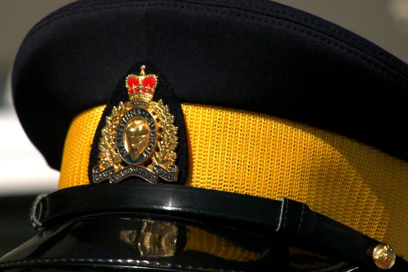 Man arrested for impaired driving after 2 badly injured in crash in Beaver Bank, N.S.