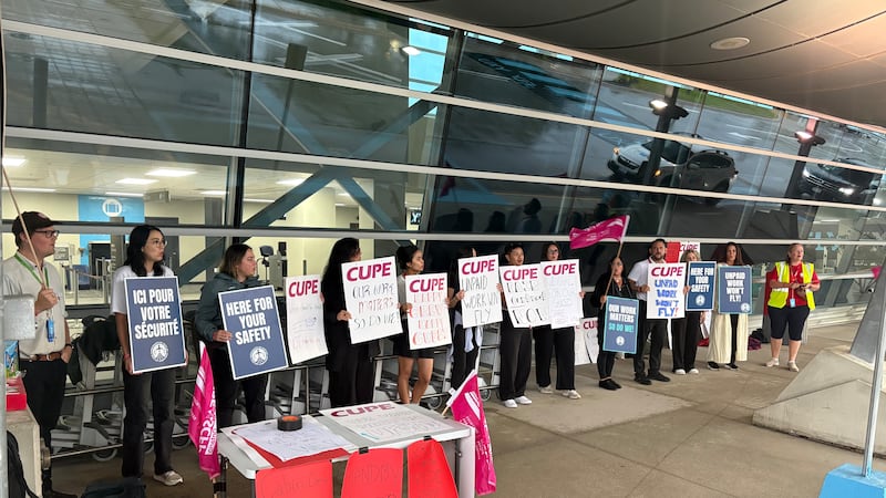 14 WestJet flights cancelled at London International Airport